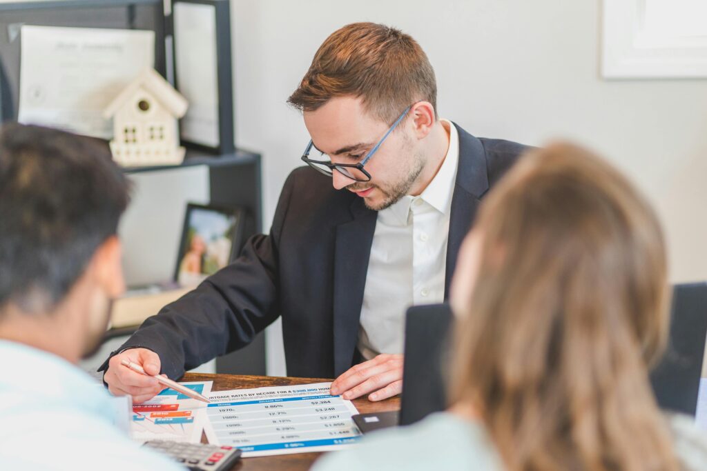 A person explaining the mortgage loan process